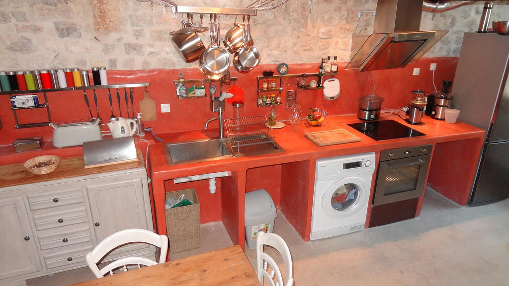 Ferienhaus Avec Patio,2 Chambres,patangarles Arles