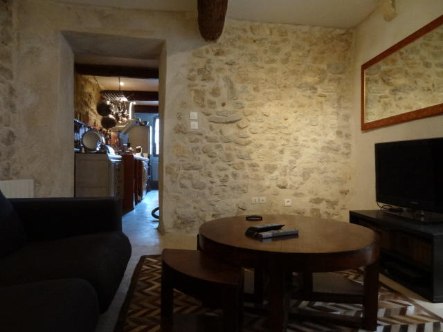 Avec Patio,2 Chambres,patangarles Arles
